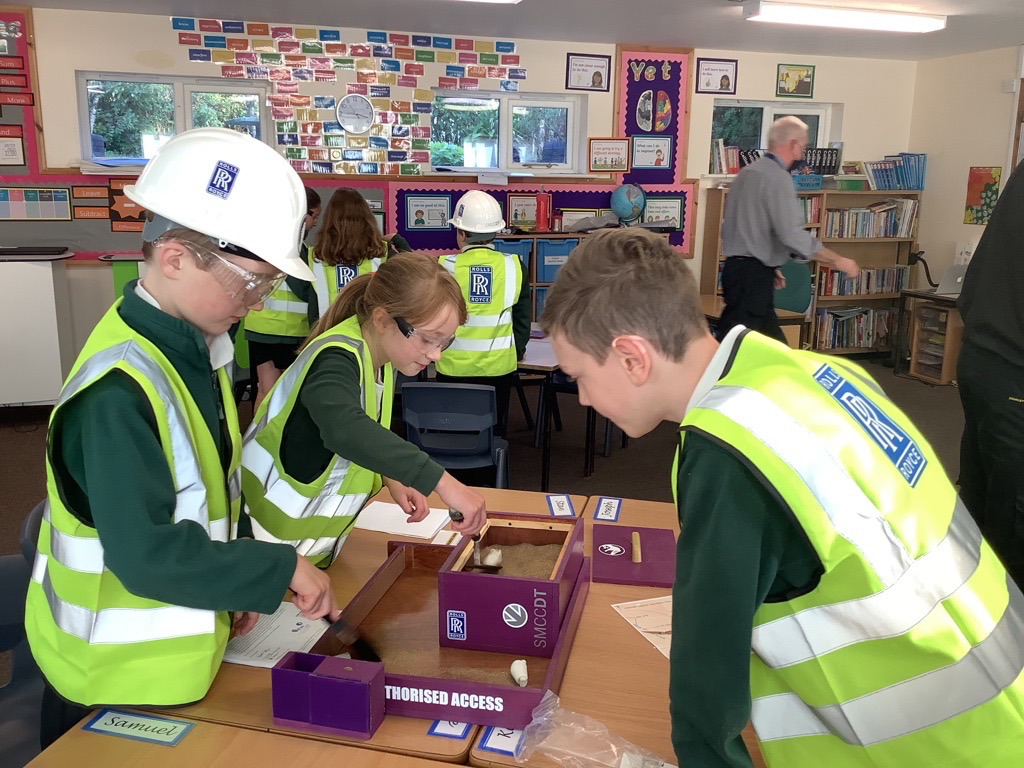 School children making 3D models